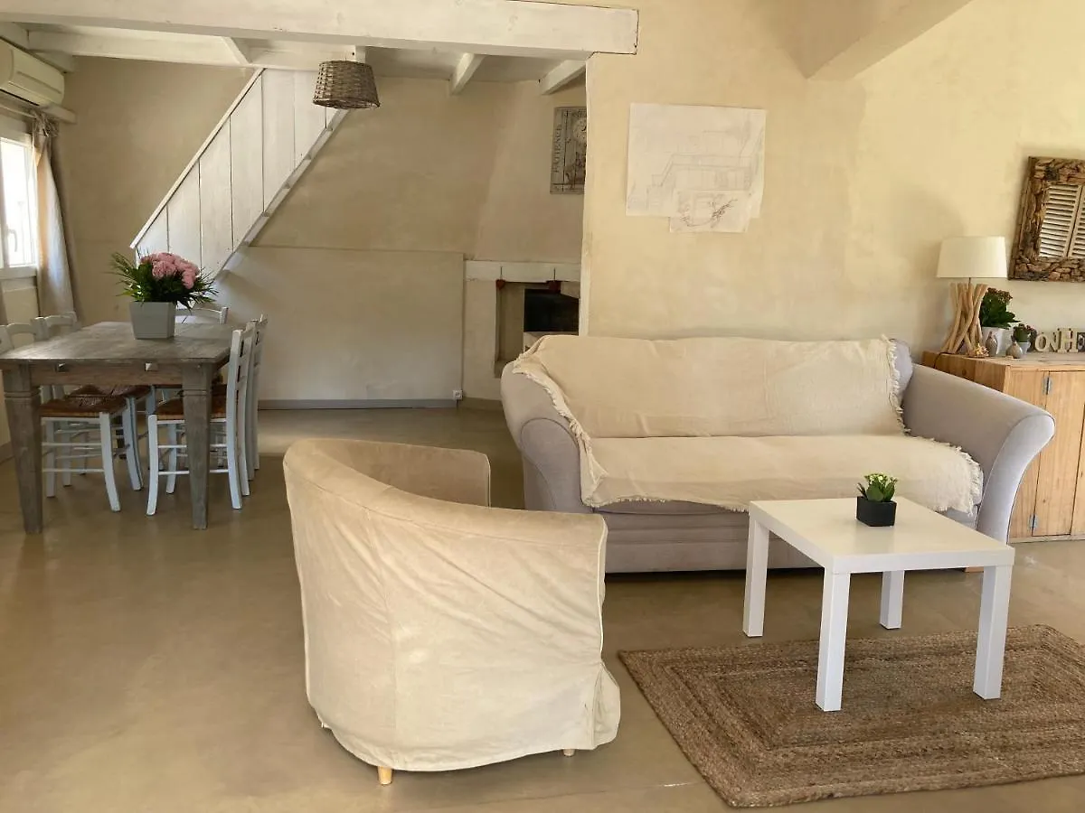 Maison Ensoleillee Au Milieu Des Pins Entre Marseille Et Cassis
