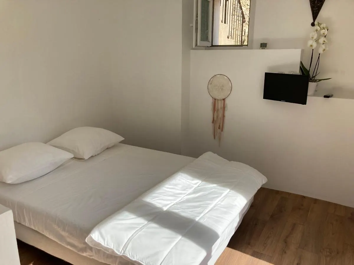Maison Ensoleillee Au Milieu Des Pins Entre Marseille Et Cassis Villa