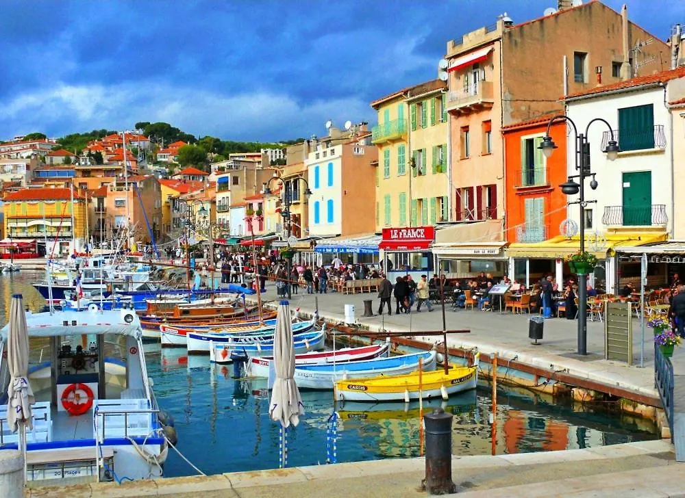 Maison Ensoleillee Au Milieu Des Pins Entre Marseille Et Cassis Villa